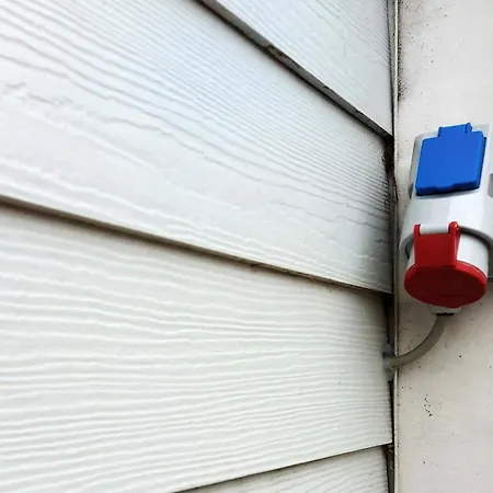 10 Person In Thisted-by Traum