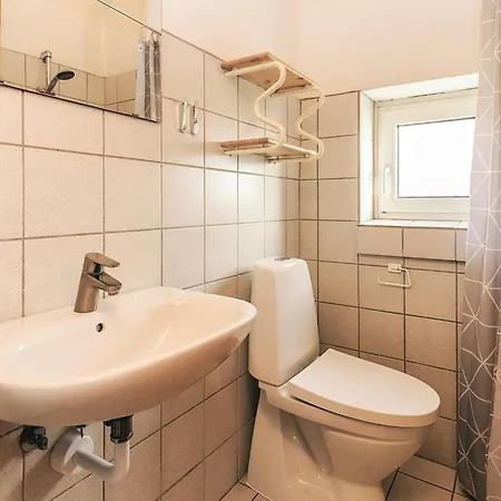 10 Person In Thisted-by Traum